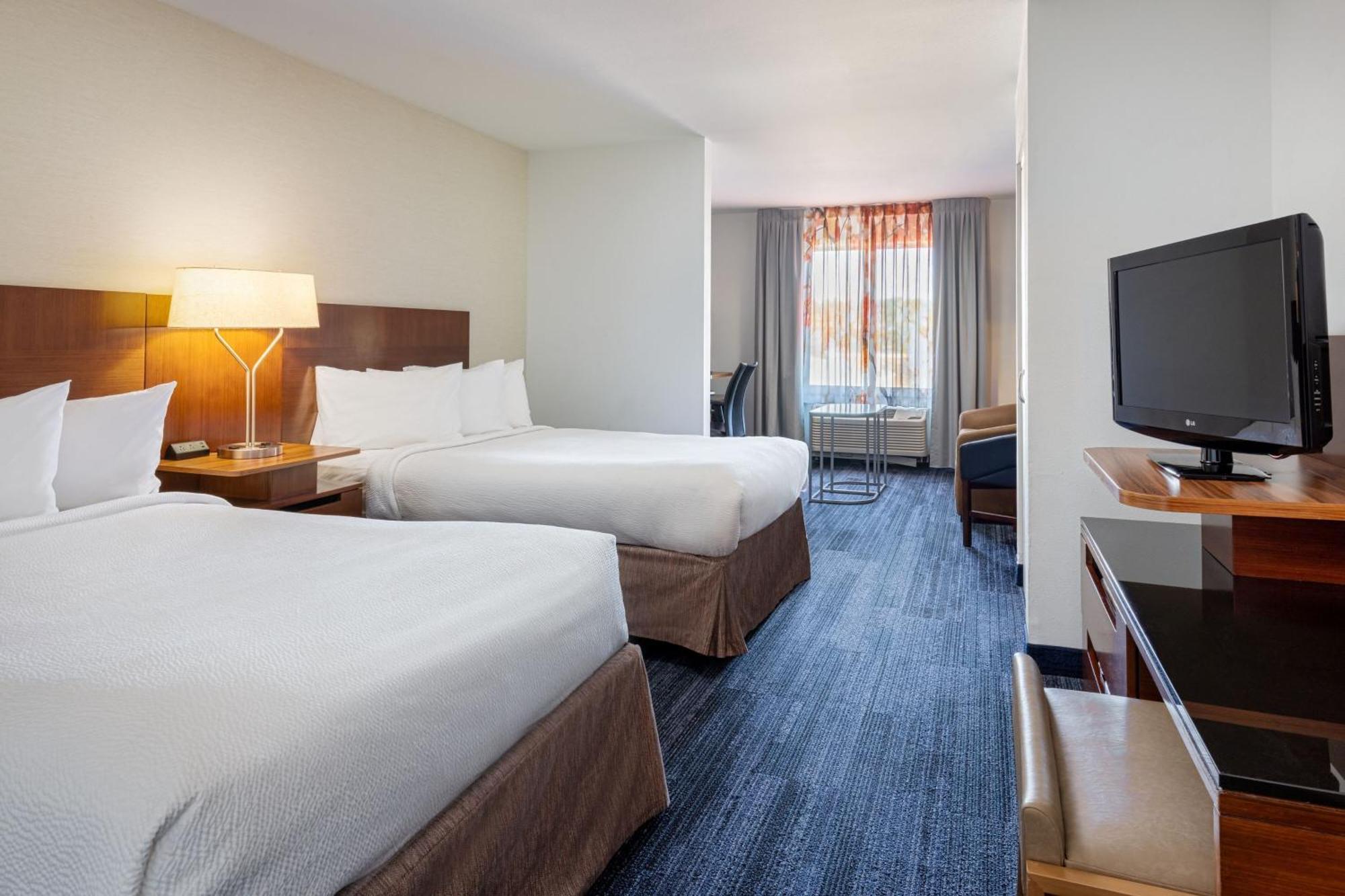 Fairfield Inn & Suites By Marriott Smithfield Eksteriør bilde